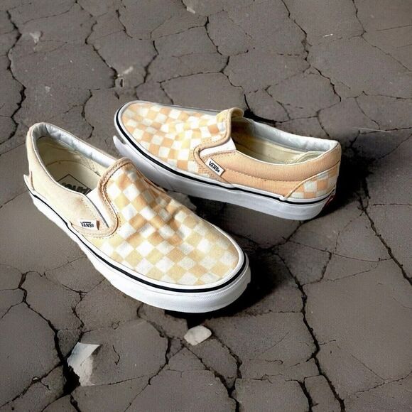 Vans Classic Slip On Skateboard Shoes Salmon Check Women's Sz 7.5 Sneaker Mens 6 - Picture 2 of 11